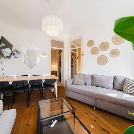 Luxurious 4-bedroom apartment *