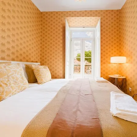 Apartment Luxurious 4-Bedroom Apartment Lisbon