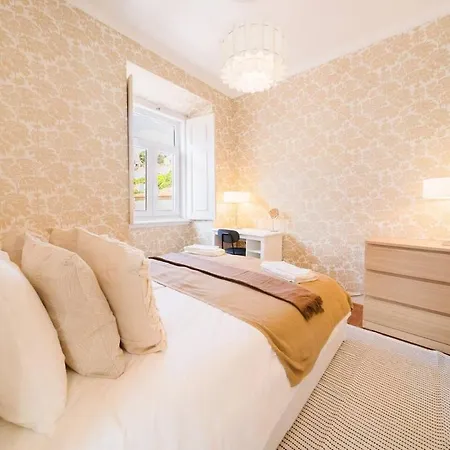 Luxurious 4-Bedroom Apartment Apartment Lisbon