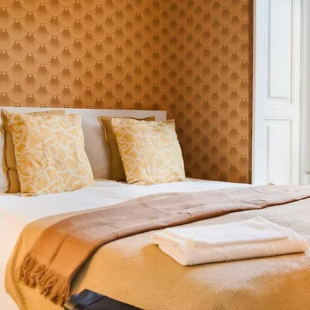 Luxurious 4-Bedroom Apartment * Lisbon